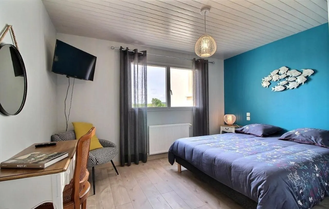 Chambres De Kertanguy Mespaul Bed & Breakfast