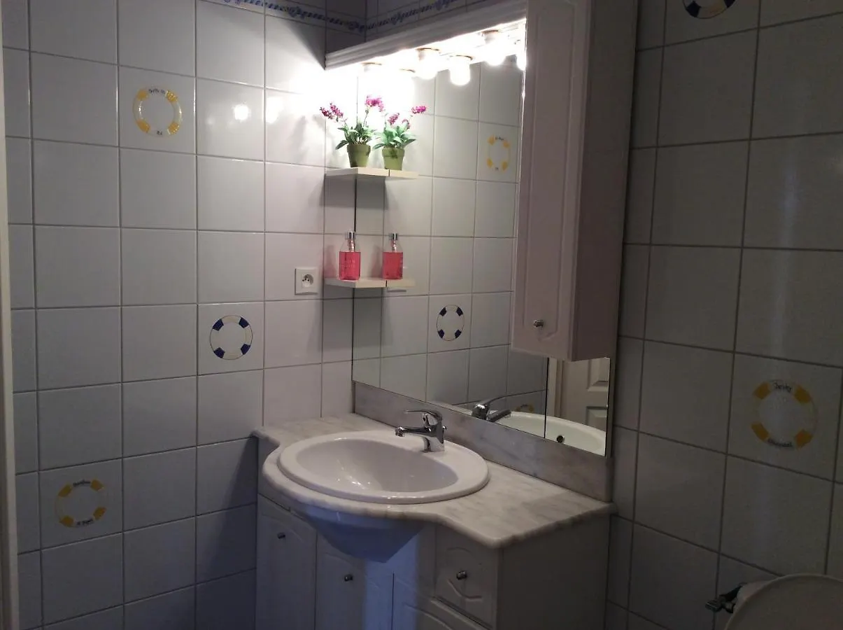 Chambres De Kertanguy Mespaul 3*,